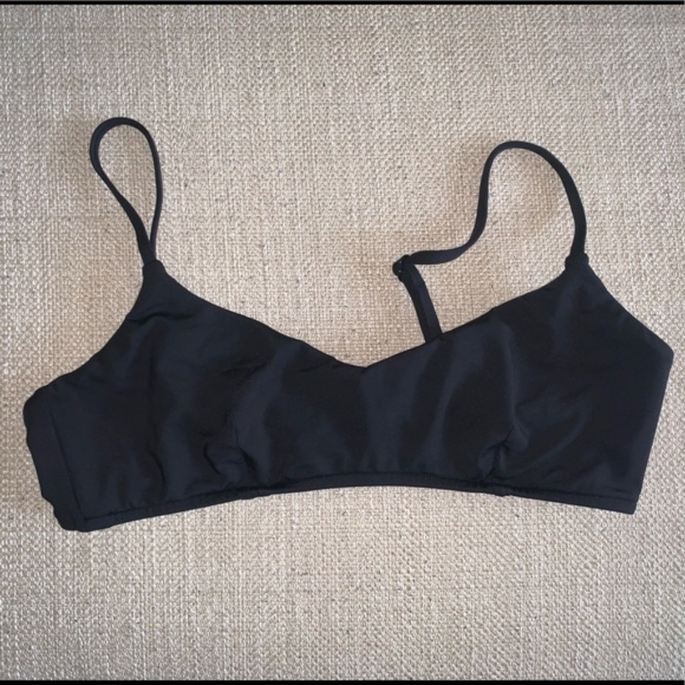 Black bikini top